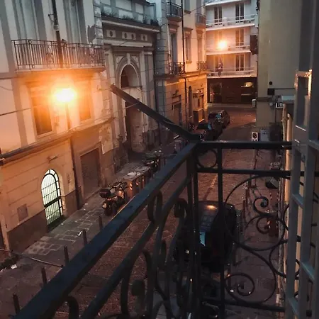 Bb Suonno - A 2 Passi Dalla Storia