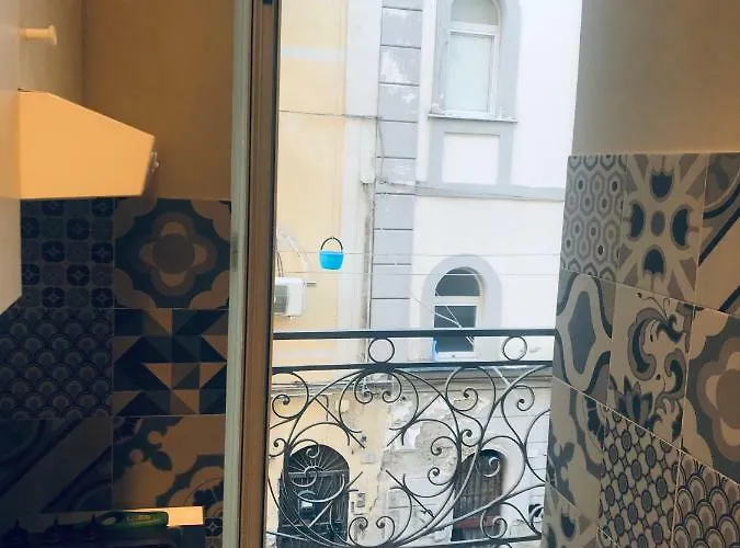 Bb Suonno - A 2 Passi Dalla Storia