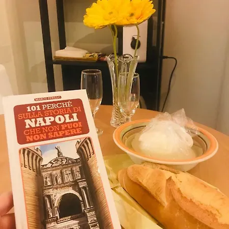 Apartamento Bb Suonno - A 2 Passi Dalla Storia Nápoles