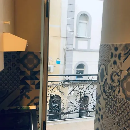 Bb Suonno - A 2 Passi Dalla Storia