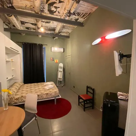 Bb Suonno - A 2 Passi Dalla Storia * Nápoles