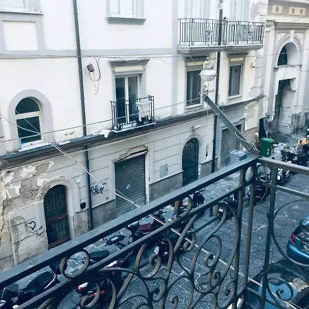 Bb Suonno - A 2 Passi Dalla Storia *